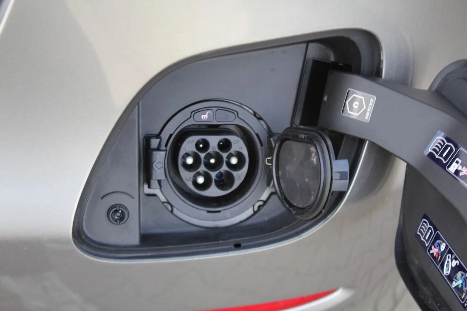 GLC 300 de Coupé Cp. EQ Power Plug-In Hybrid AHK
