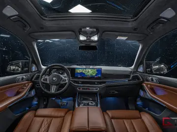 X7 M60i xDrive Exclusive DAP Pano Sky 22
