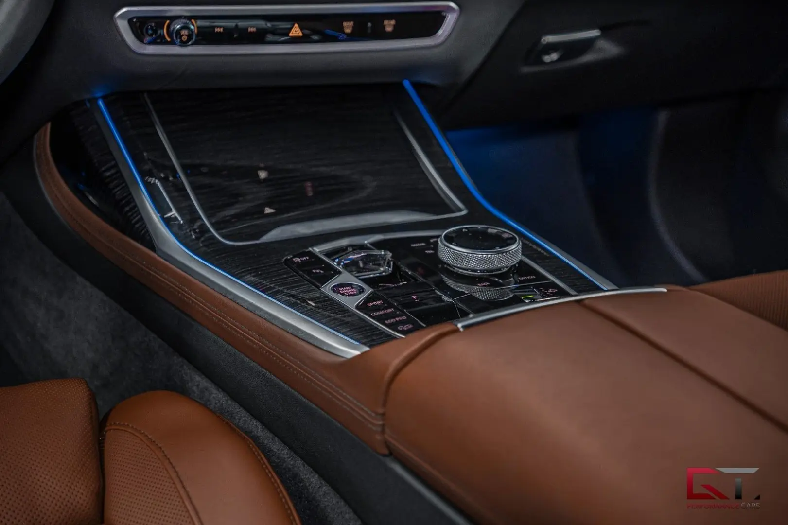 X7 M60i xDrive Exclusive DAP Pano Sky 22