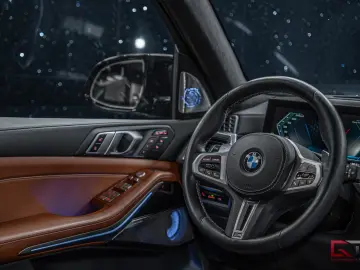 X7 M60i xDrive Exclusive DAP Pano Sky 22
