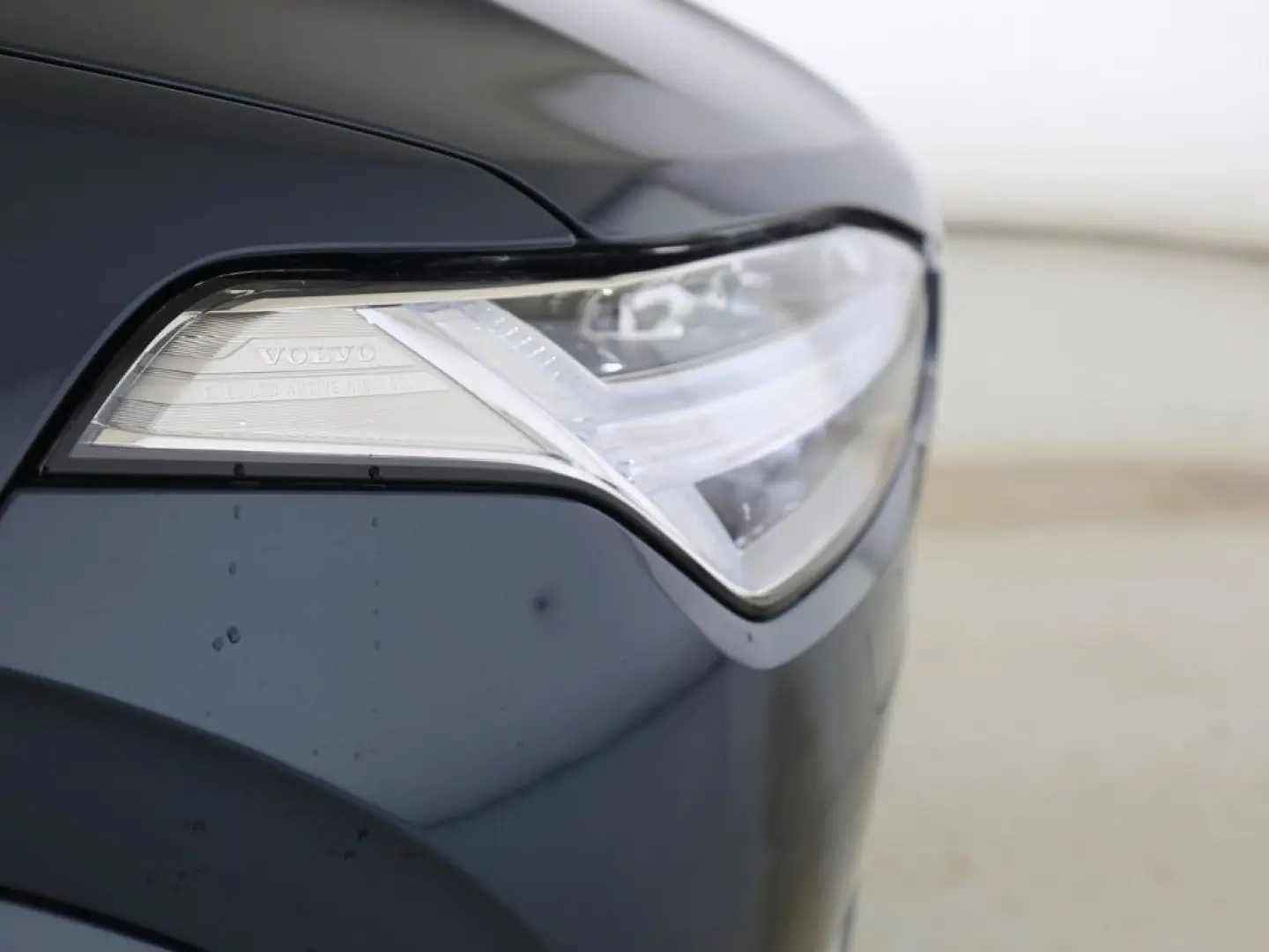 XC90 Plus Bright Recharge Plug-In Hybrid AWD T8 