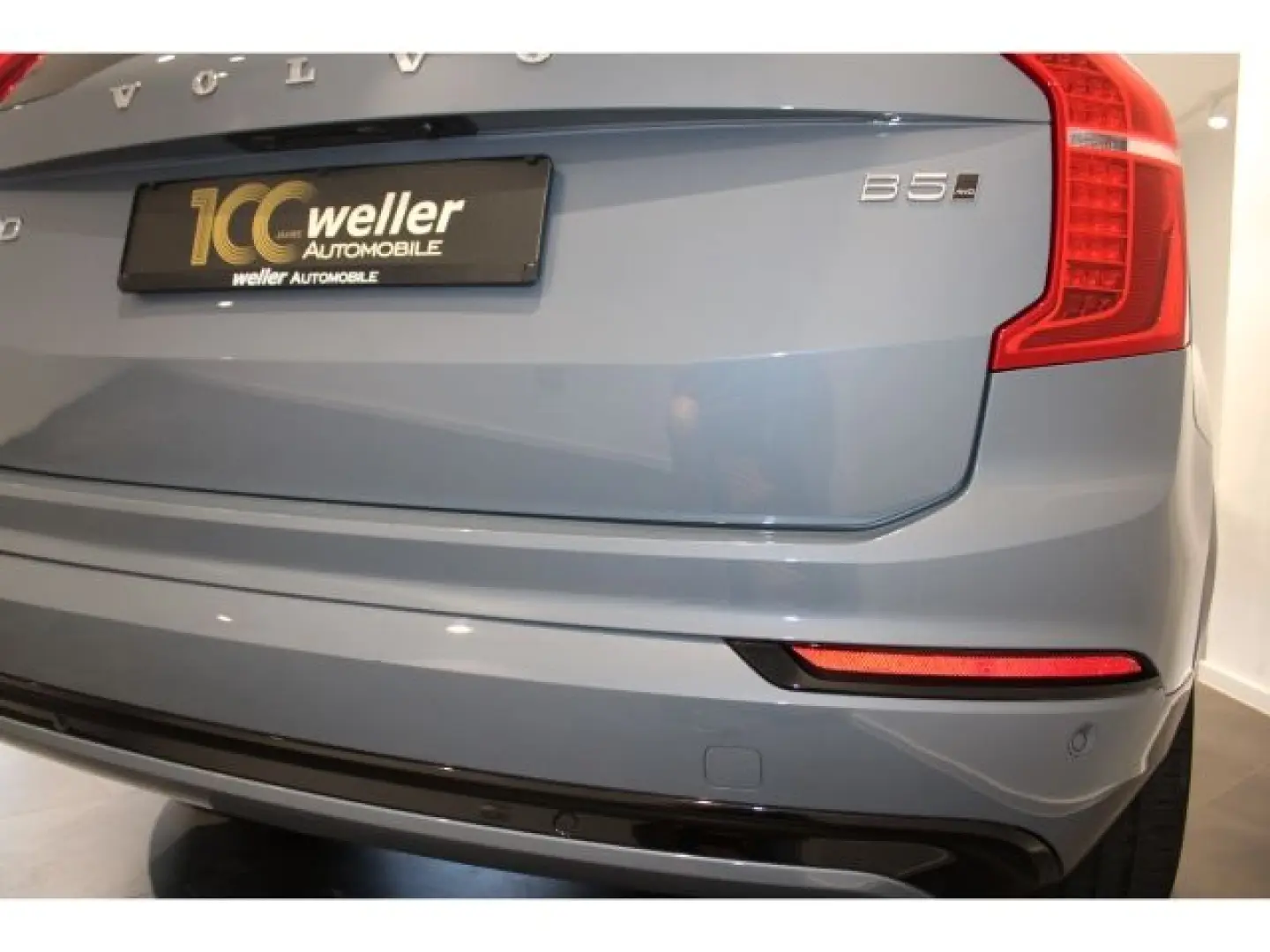 XC90 B5 Diesel Plus Dark AWD 7-Sitzer Voll-LED R