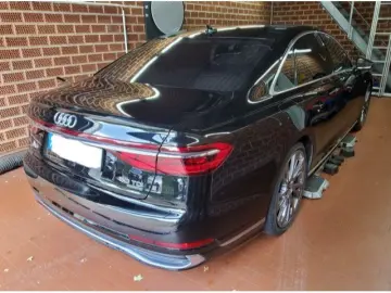 A8 S line 50 TDI qu. PANO AHK HuD LUFT B&O 360°K