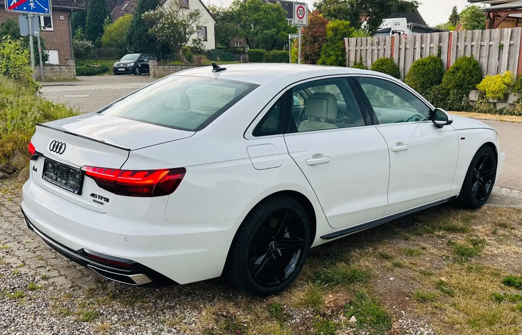 Audi A4 Lim. 45 TFSI quattro S line  mildhybrid