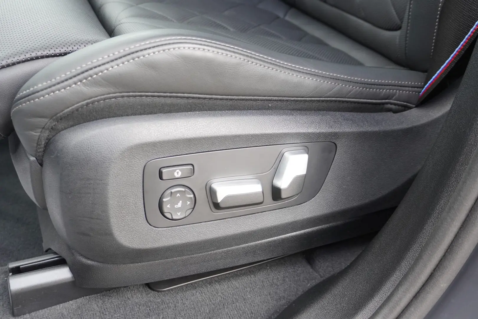 X5 xDrive30d M Sport PRO AHK Standheizung ACC 36