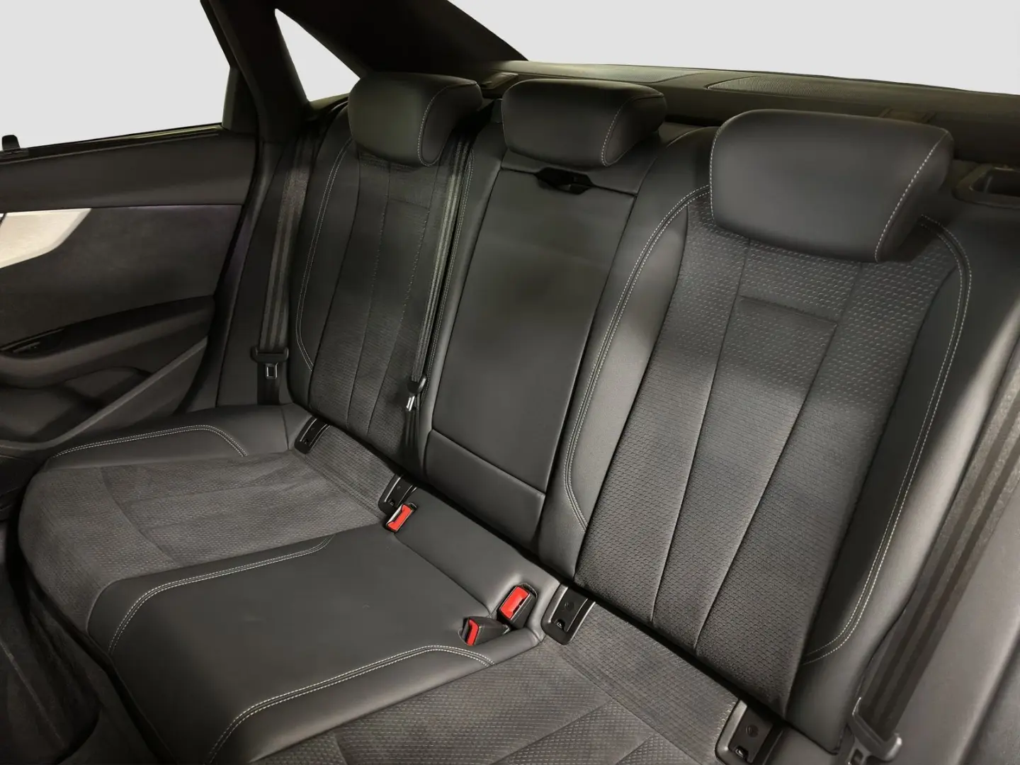 Audi A4 Limousine S line 40 TDI qu ACC  Keyless