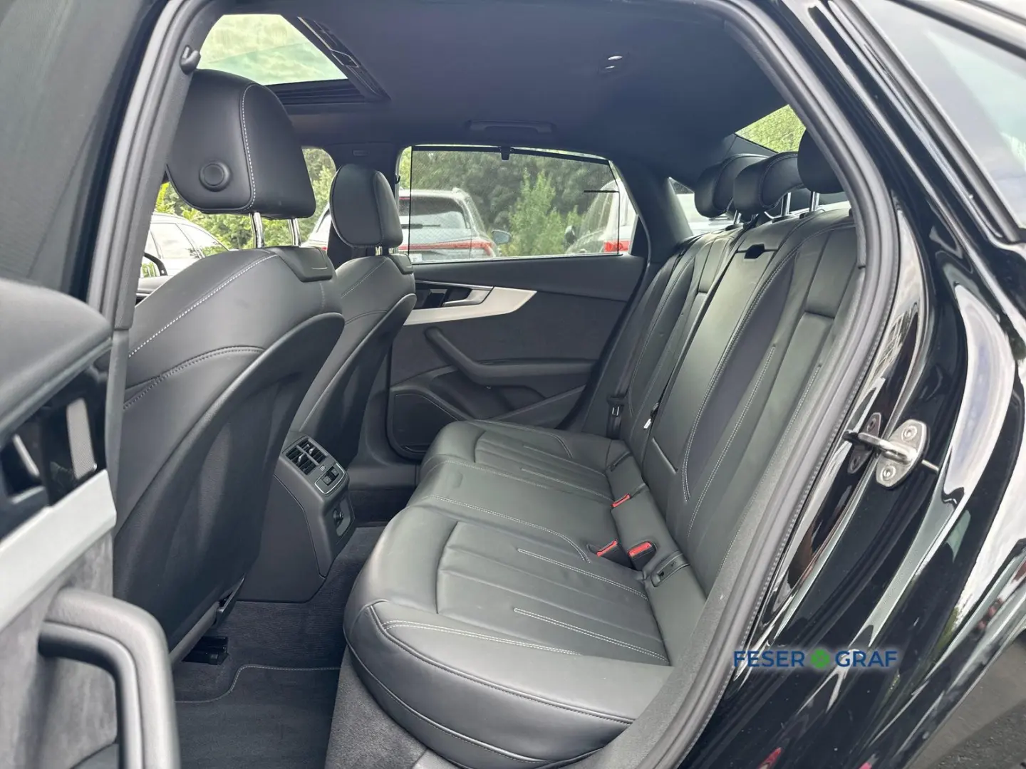 Audi A4 Limousine S line 40 TDI quattro Matrix