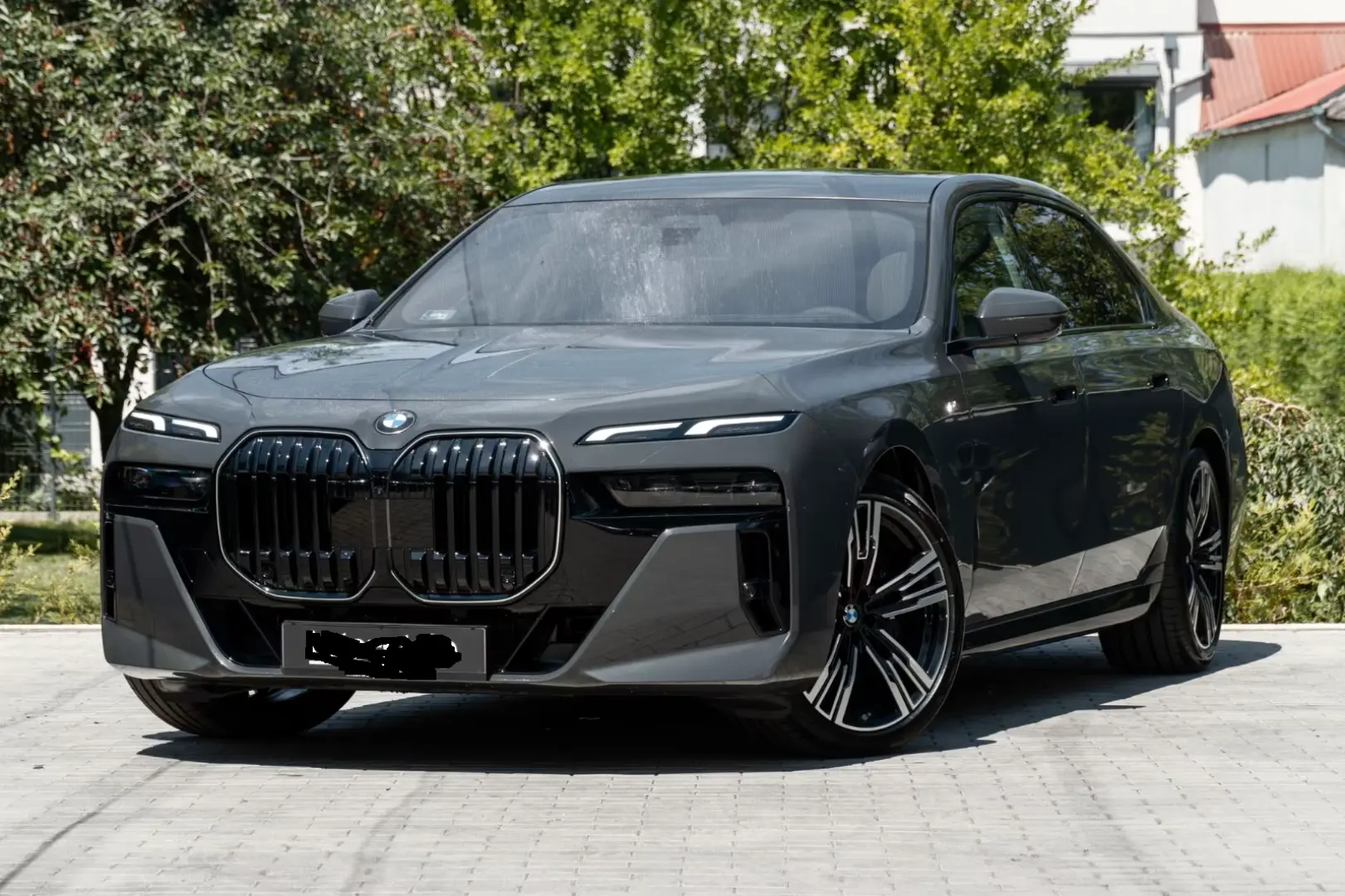 BMW 740 d xDrive M SPORT. INDIVID