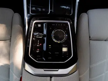 BMW 740 d xDrive M SPORT. INDIVID