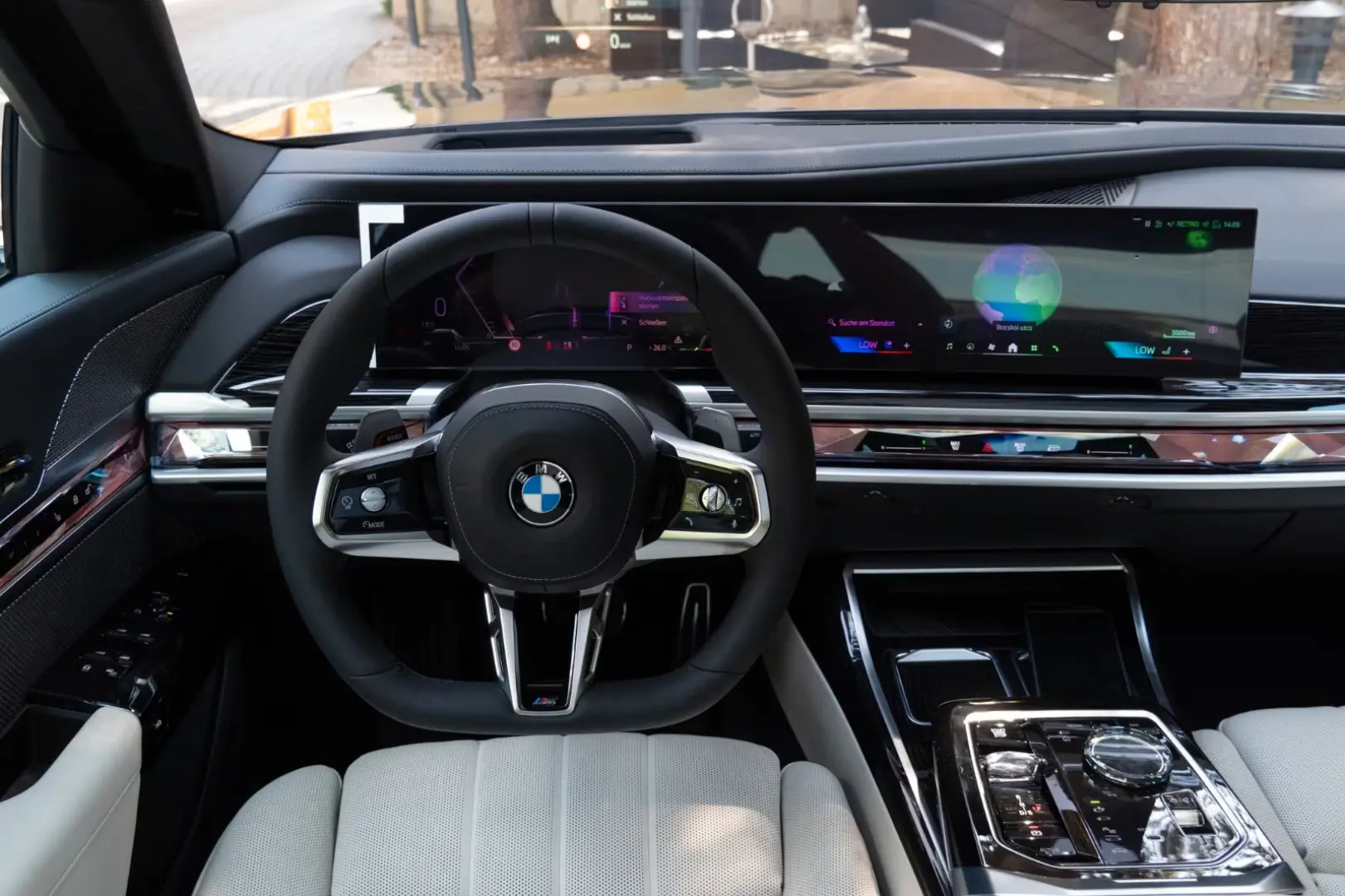 BMW 740 d xDrive M SPORT. INDIVID