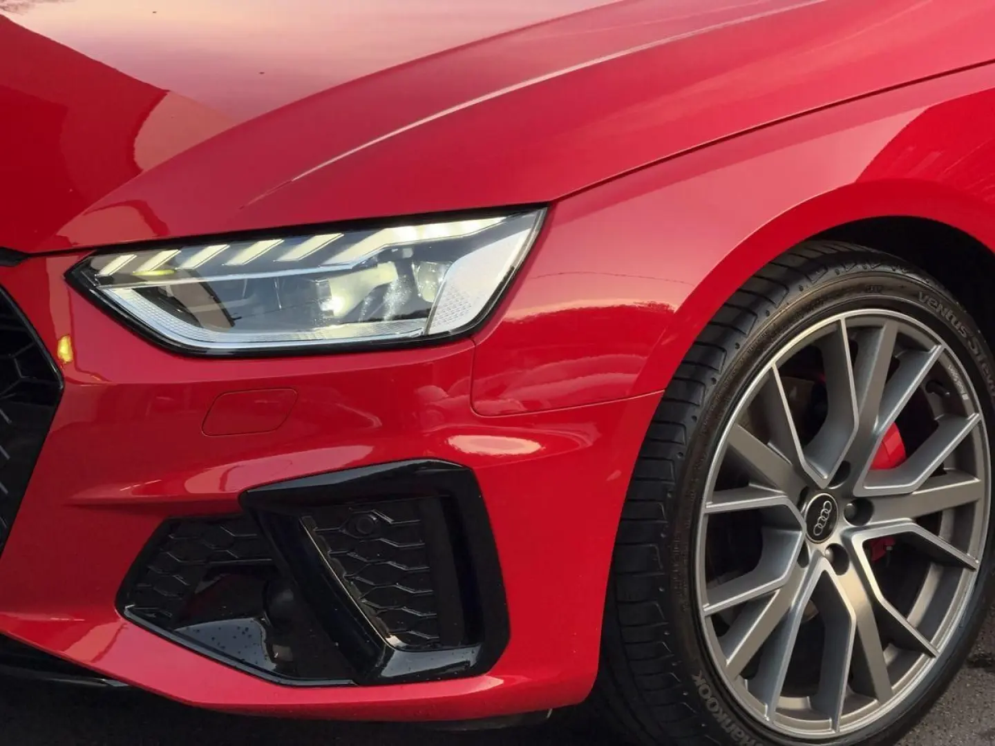 Audi A4 40 TFSI Q S LINE MASSAGE+HUD+ACC+MATRIX++
