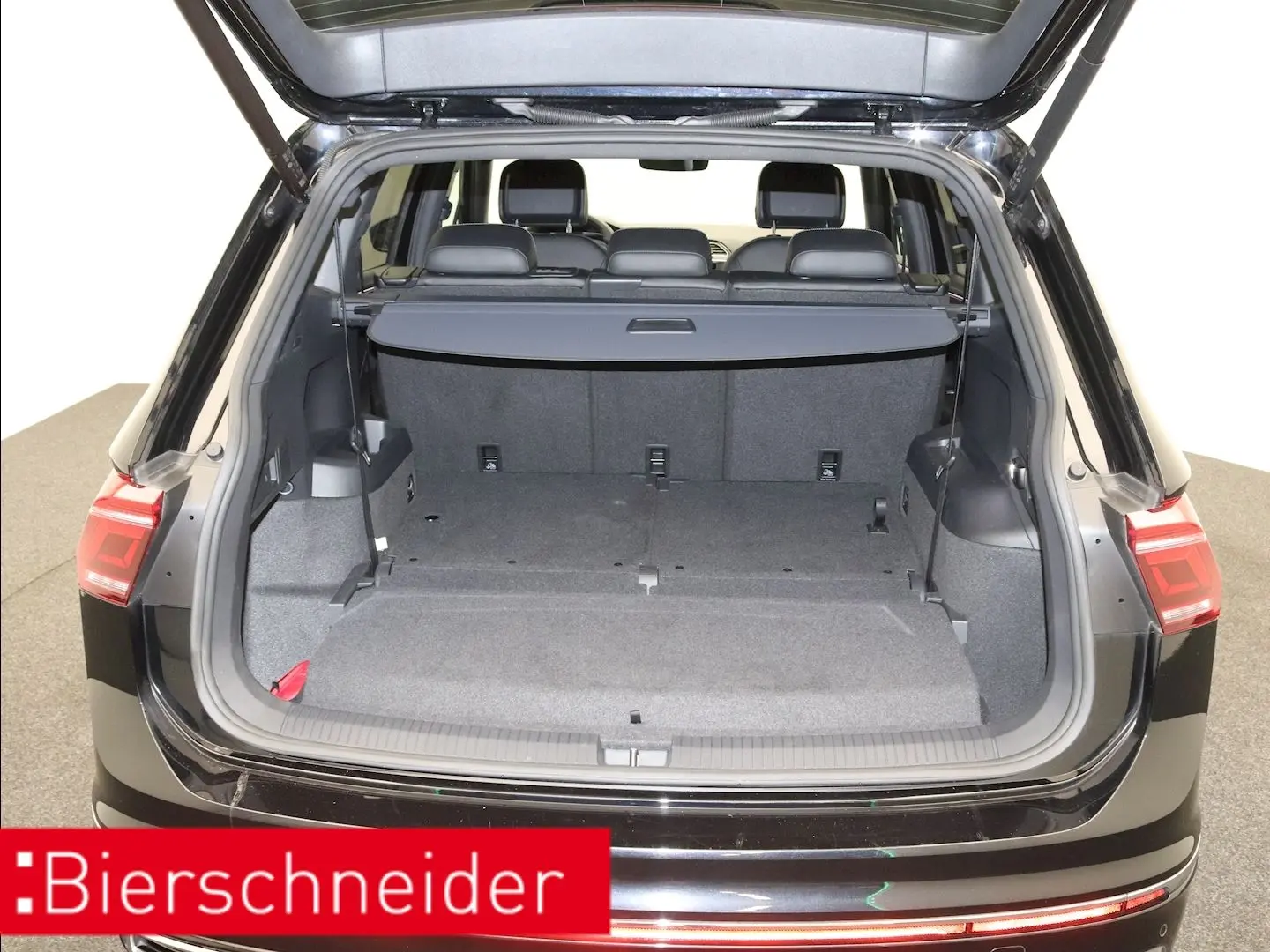 Tiguan Allspace 2.0 TSI DSG 4Mo. R-Line AHK 7-S.