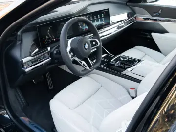 BMW 740 d M SPORT. LUFTF. SOFTC.