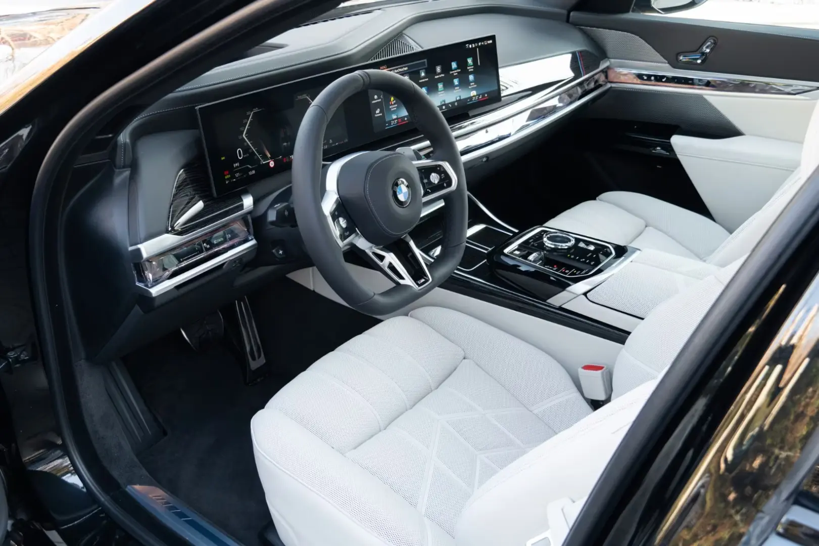 BMW 740 d M SPORT. LUFTF. SOFTC.