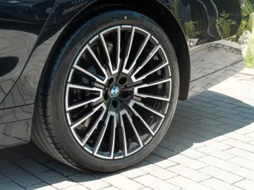 BMW 740 d M SPORT. LUFTF. SOFTC.