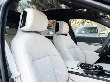 BMW 740 d M SPORT. LUFTF. SOFTC.