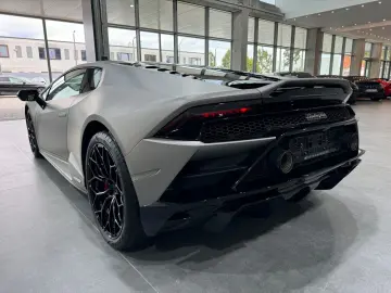 Huracán EVO RWD*LIFT*Garantie*Kamera*Alcantara*