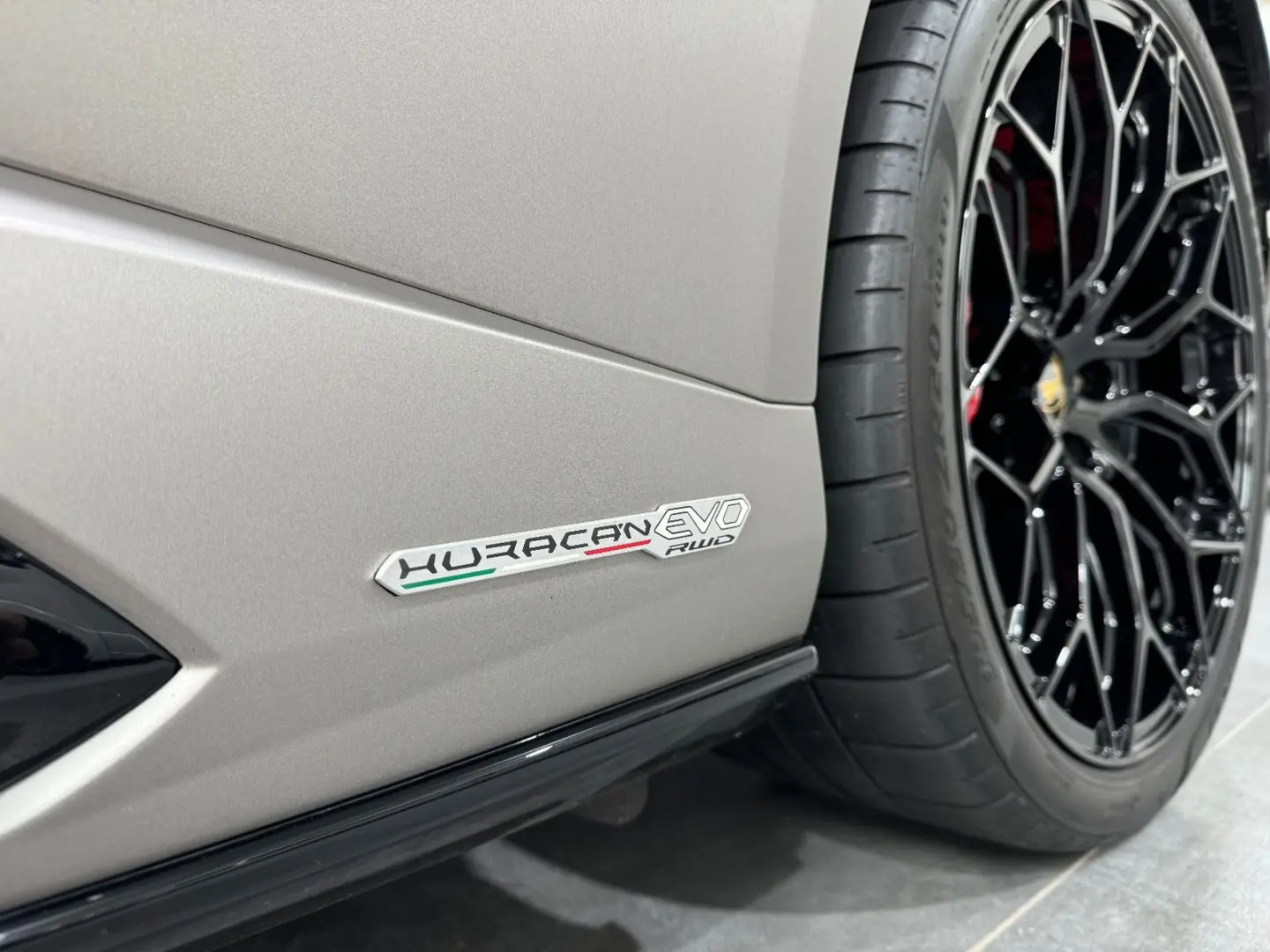 Huracán EVO RWD*LIFT*Garantie*Kamera*Alcantara*