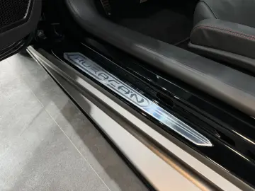 Huracán EVO RWD*LIFT*Garantie*Kamera*Alcantara*