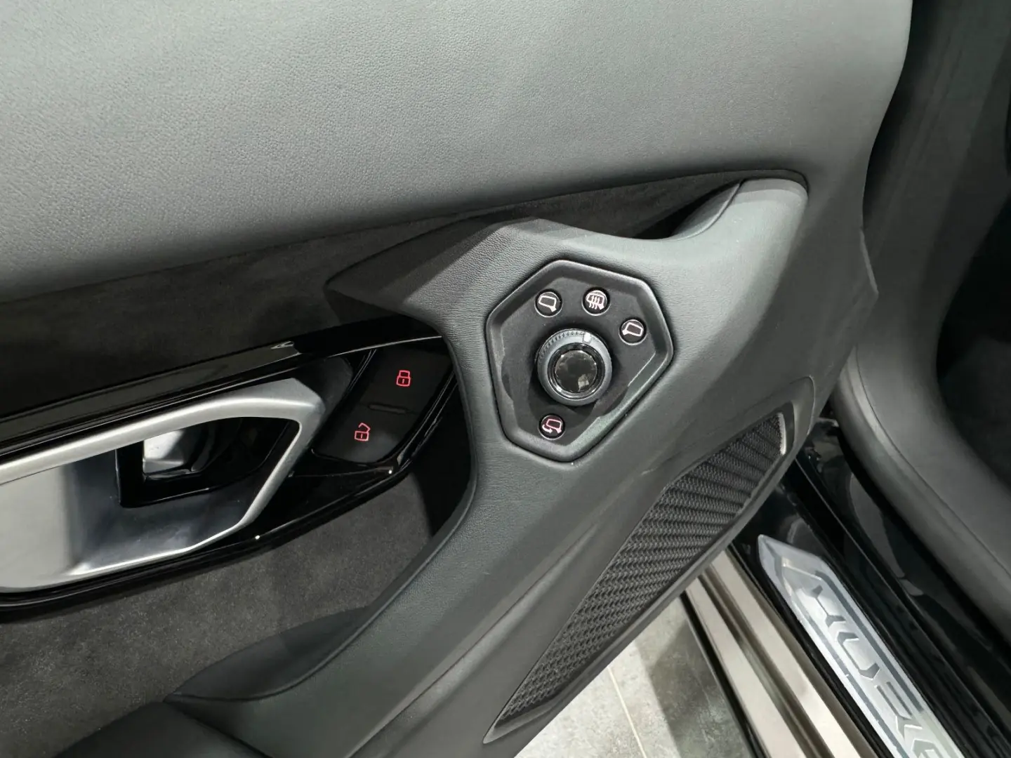 Huracán EVO RWD*LIFT*Garantie*Kamera*Alcantara*