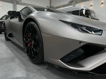 Huracán EVO RWD*LIFT*Garantie*Kamera*Alcantara*