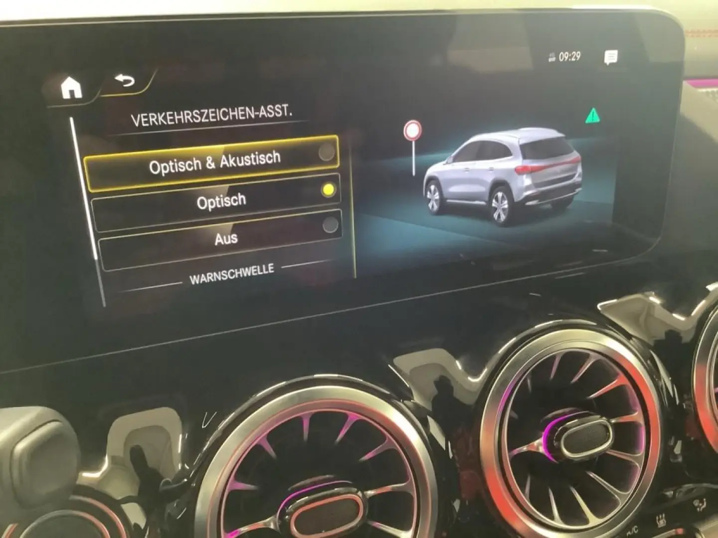 EQA 300 4M AMG/LED/Kamera/Navigation/DC-Laden/