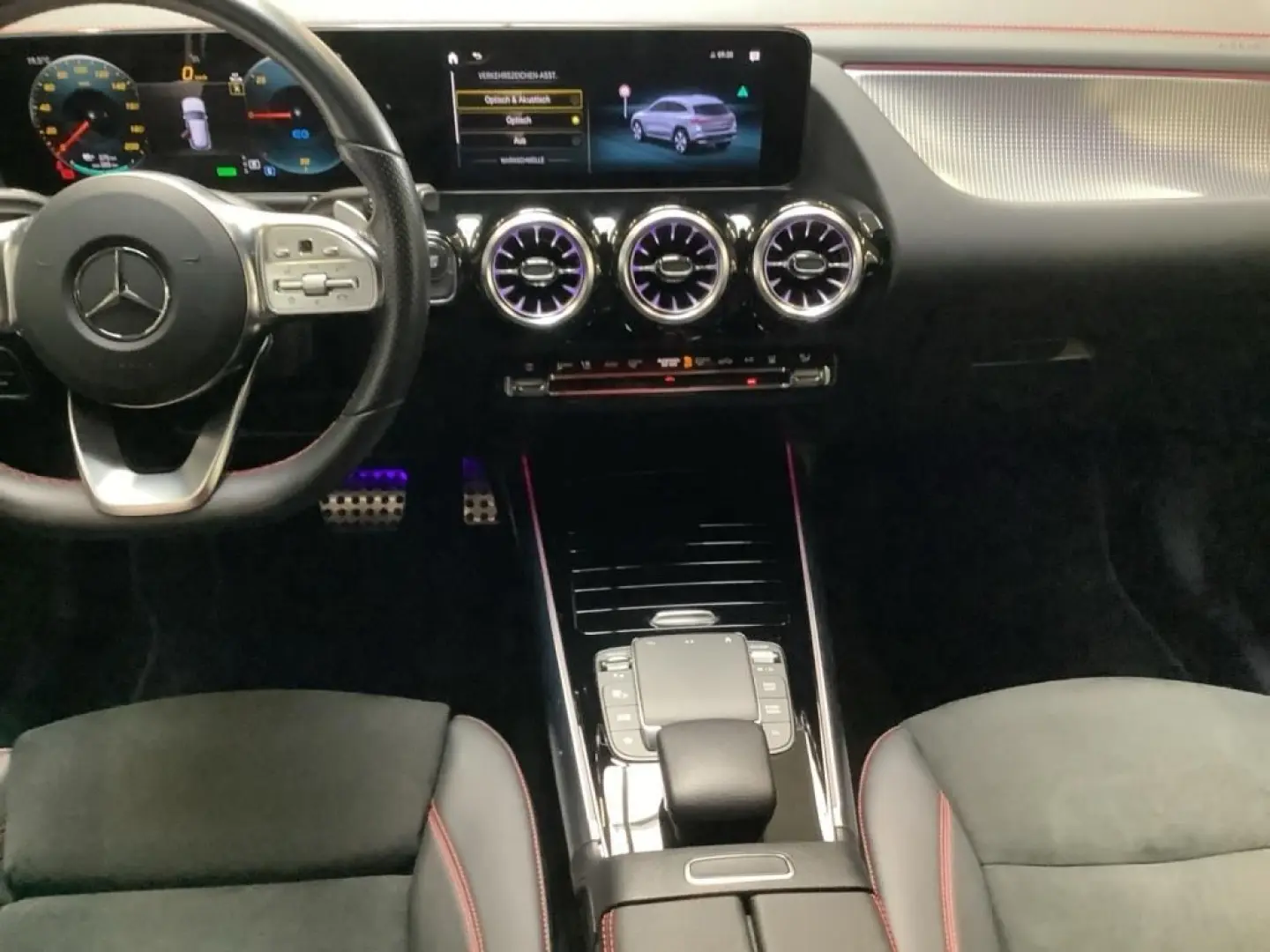EQA 300 4M AMG/LED/Kamera/Navigation/DC-Laden/