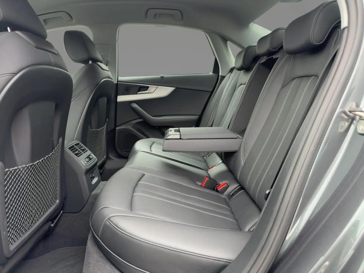 Audi A4 45 TFSI S line quattro S tronic