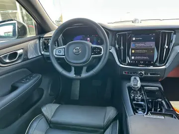 S60 Polestar Engineered Recharge AWD Vollausstat