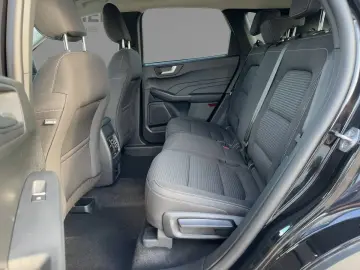 KUGA Titanium Allwetter+Kamera+Navi+Keyless PDC