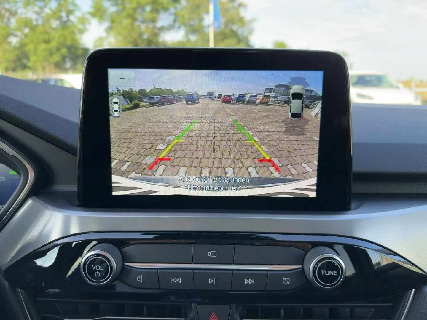 KUGA Titanium Allwetter+Kamera+Navi+Keyless PDC