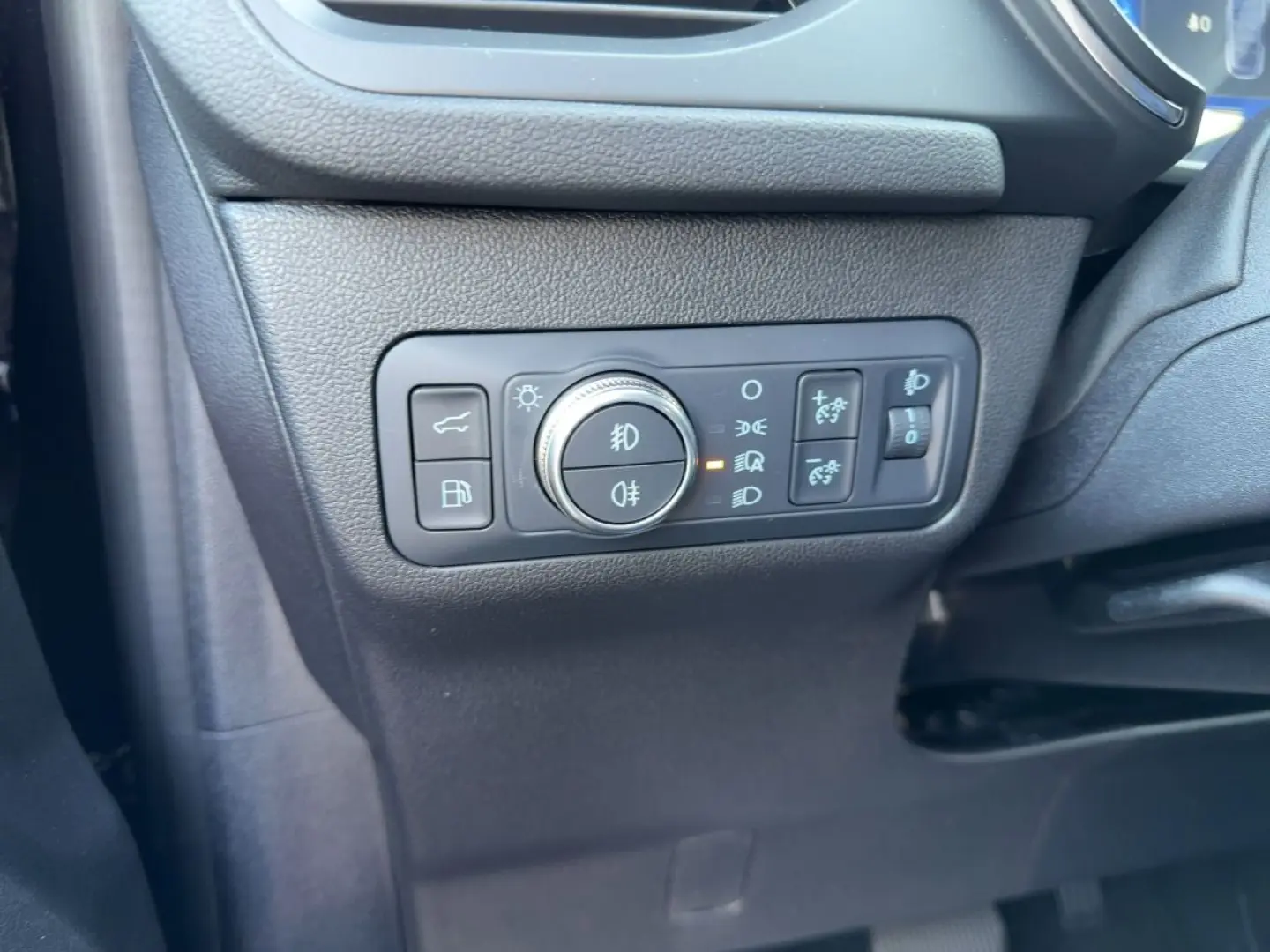 KUGA Titanium Allwetter+Kamera+Navi+Keyless PDC