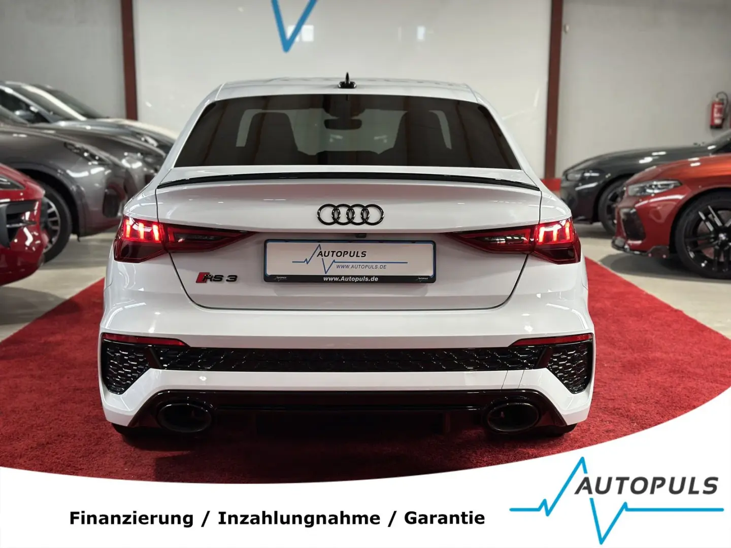 RS3 *2.5 TFSI*QUATTRO*LIMO*CARPLAY*B&O*MASSAGE