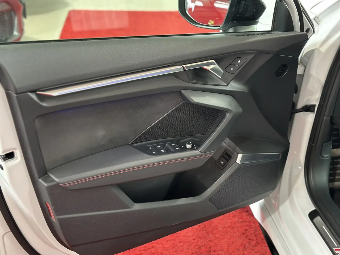 RS3 *2.5 TFSI*QUATTRO*LIMO*CARPLAY*B&O*MASSAGE