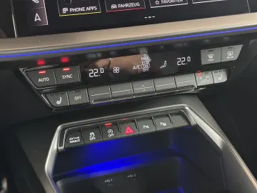 RS3 *2.5 TFSI*QUATTRO*LIMO*CARPLAY*B&O*MASSAGE