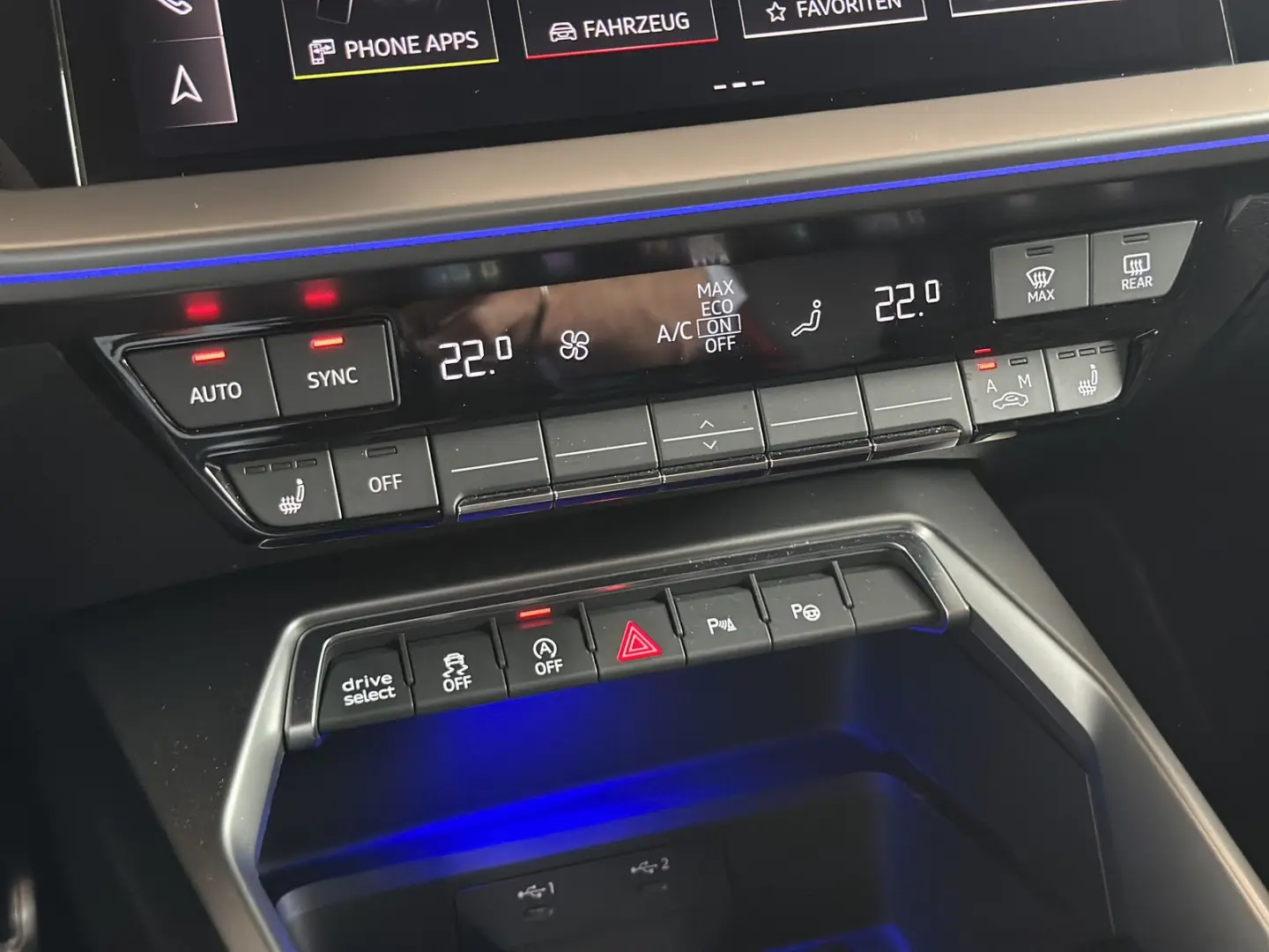 RS3 *2.5 TFSI*QUATTRO*LIMO*CARPLAY*B&O*MASSAGE
