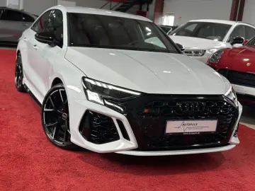 RS3 *2.5 TFSI*QUATTRO*LIMO*CARPLAY*B&O*MASSAGE