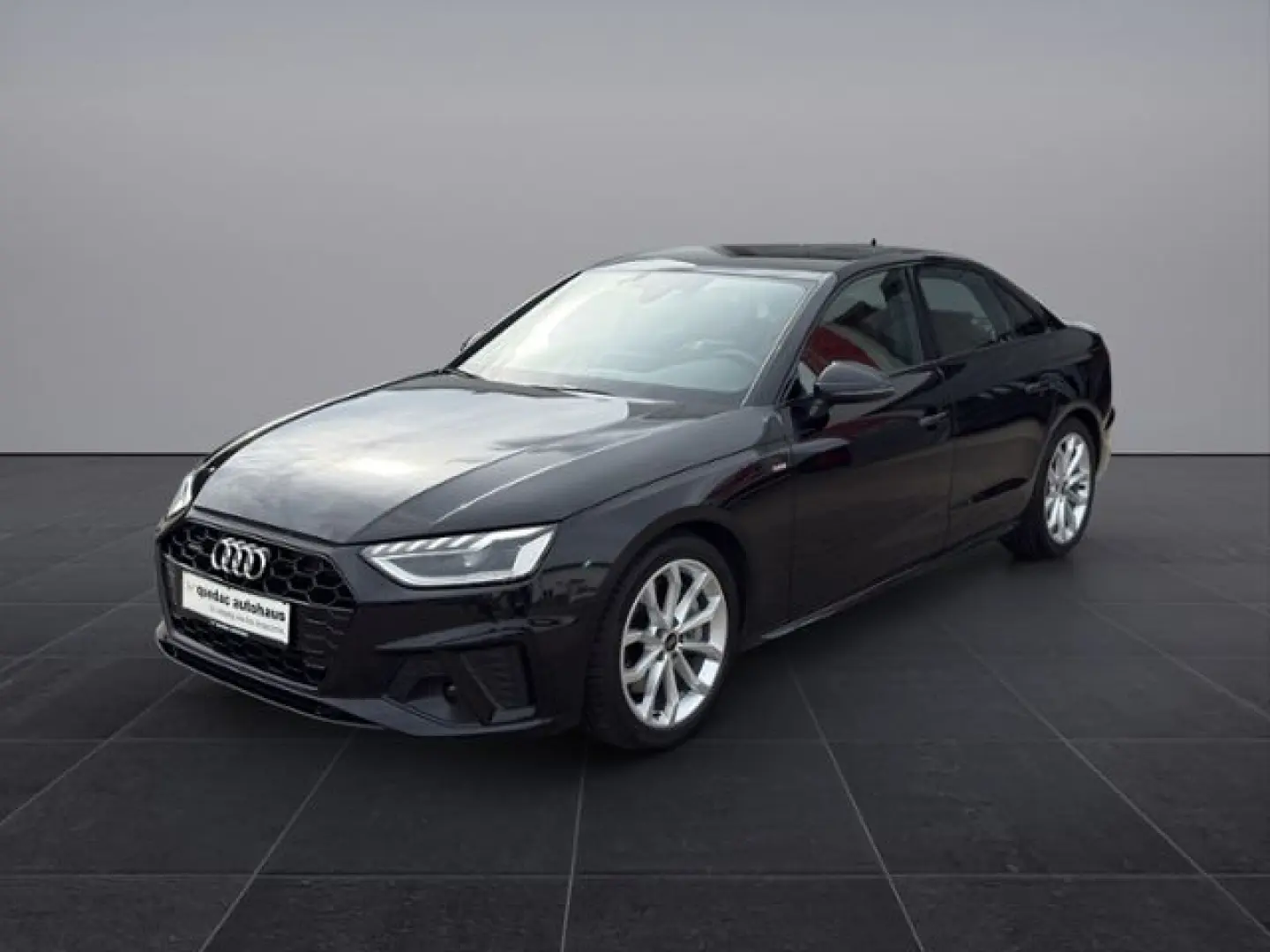 Audi A4 2,0 TFSI quattro S line MATRIX NAVI