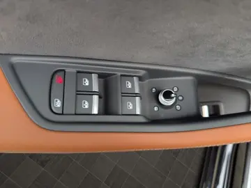 Audi A4 2,0 TFSI quattro S line MATRIX NAVI
