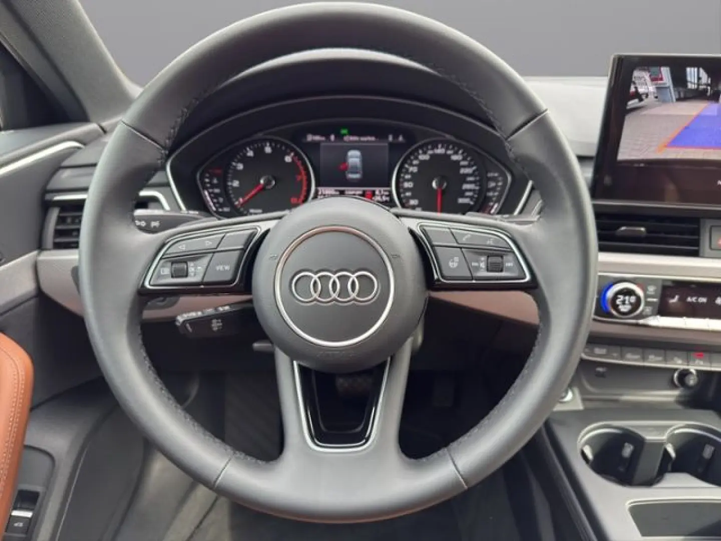Audi A4 2,0 TFSI quattro S line MATRIX NAVI