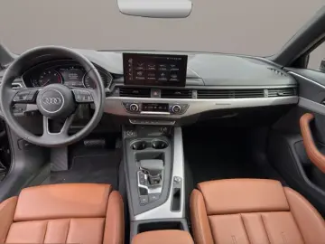 Audi A4 2,0 TFSI quattro S line MATRIX NAVI