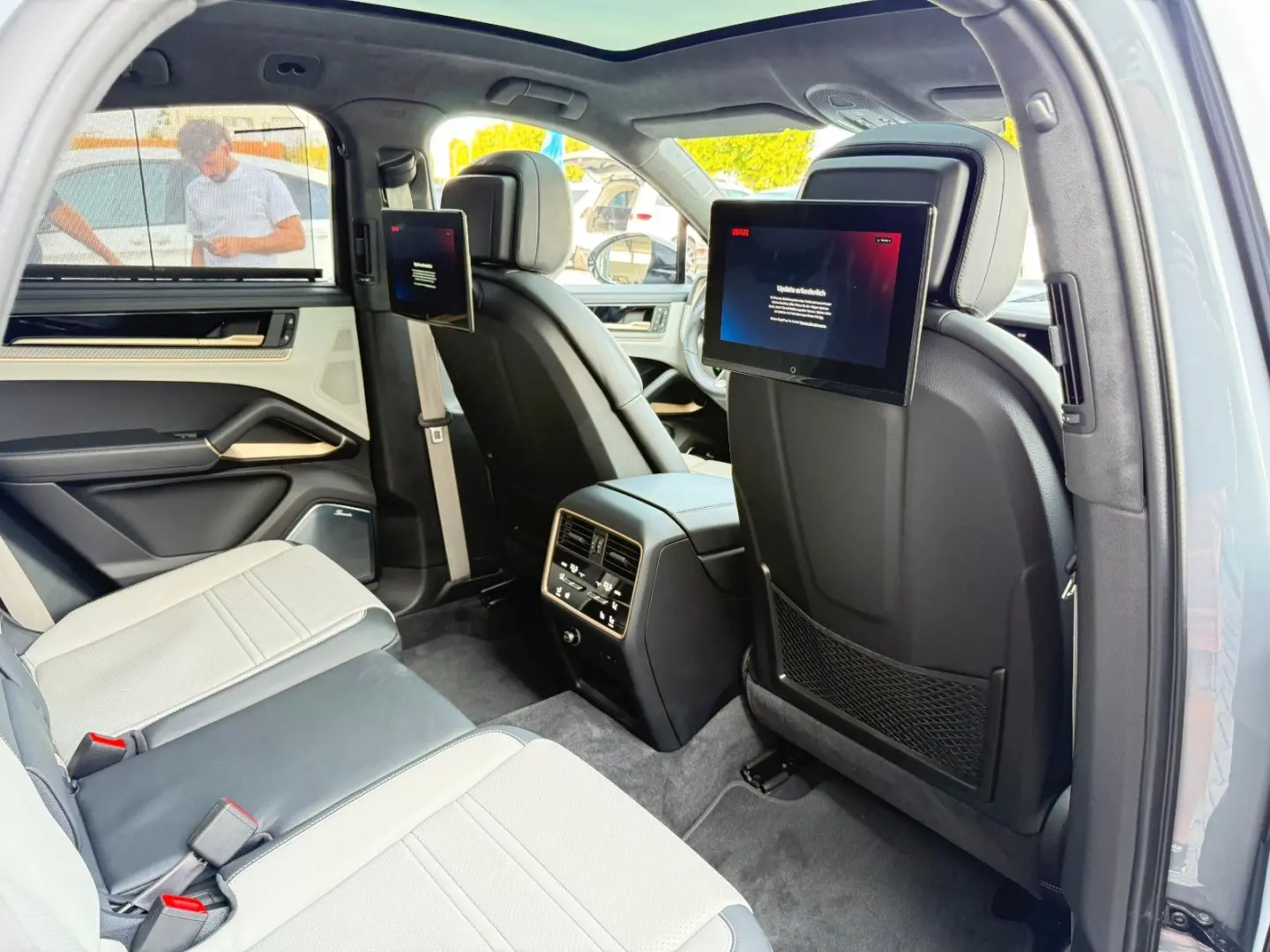 Cayenne*CoupeS*Individual*3xTV*360°ACC*BURMESTER