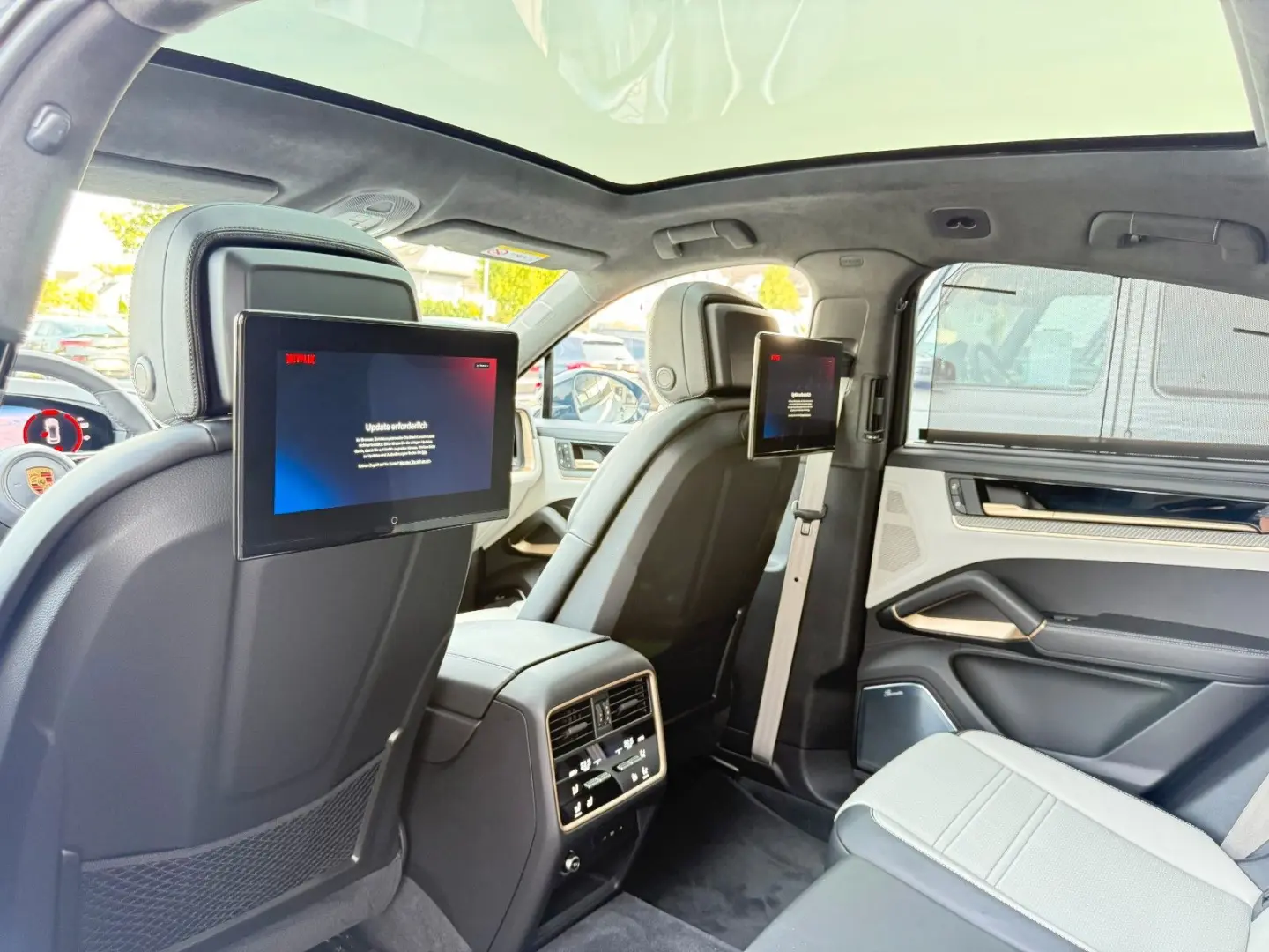 Cayenne*CoupeS*Individual*3xTV*360°ACC*BURMESTER