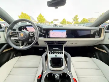 Cayenne*CoupeS*Individual*3xTV*360°ACC*BURMESTER