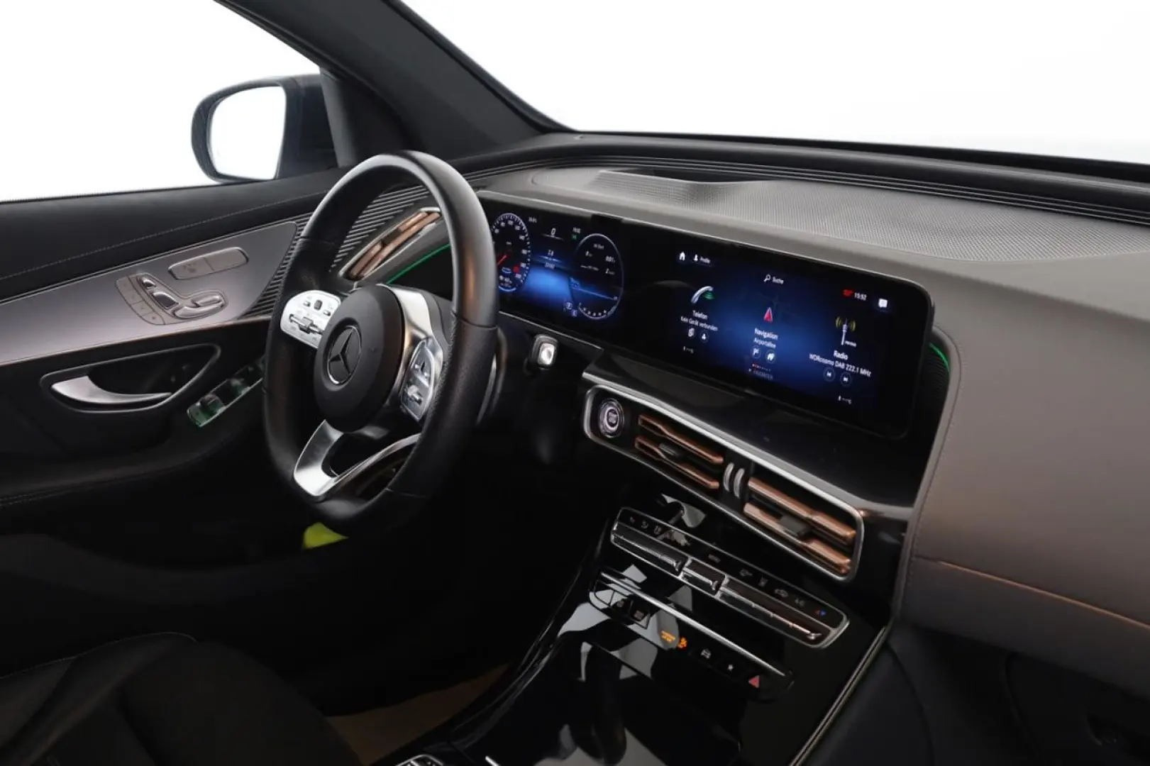 EQC 400 4M AMG Distronic Memory SHD AHK 360° HUD
