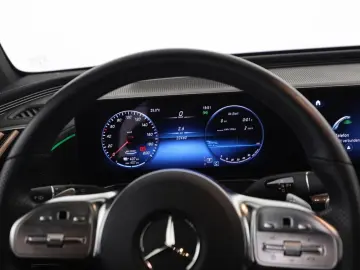 EQC 400 4M AMG Distronic Memory SHD AHK 360° HUD