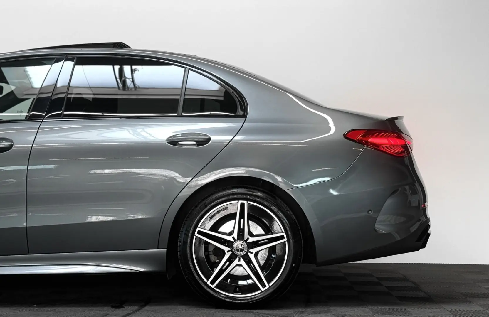 C 300 d AMG Lim. *Pano*Ambiente*MBUX*360°*1. Hd