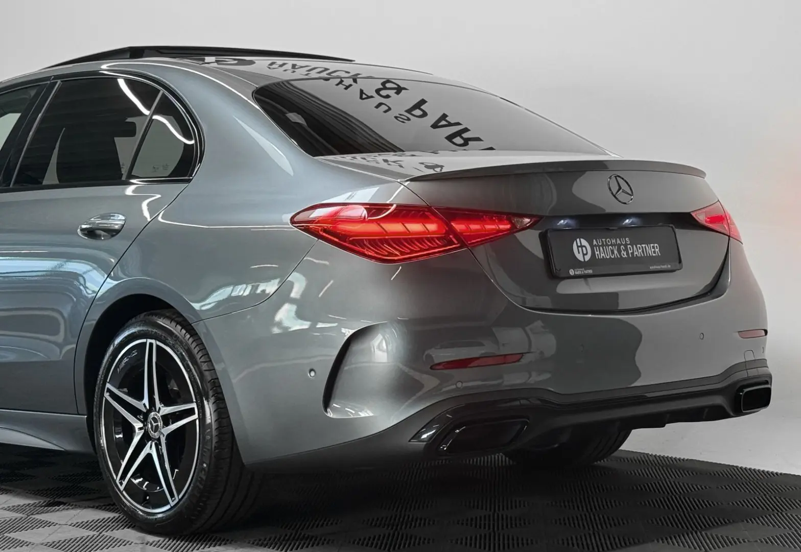 C 300 d AMG Lim. *Pano*Ambiente*MBUX*360°*1. Hd