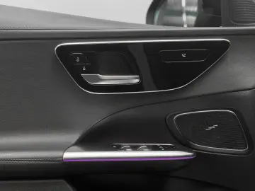 C 300 d AMG Lim. *Pano*Ambiente*MBUX*360°*1. Hd