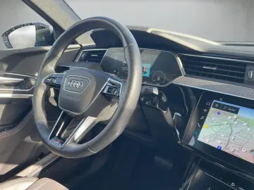 e-tron Sportback S line 55 quattro Navi*Pano*B&O